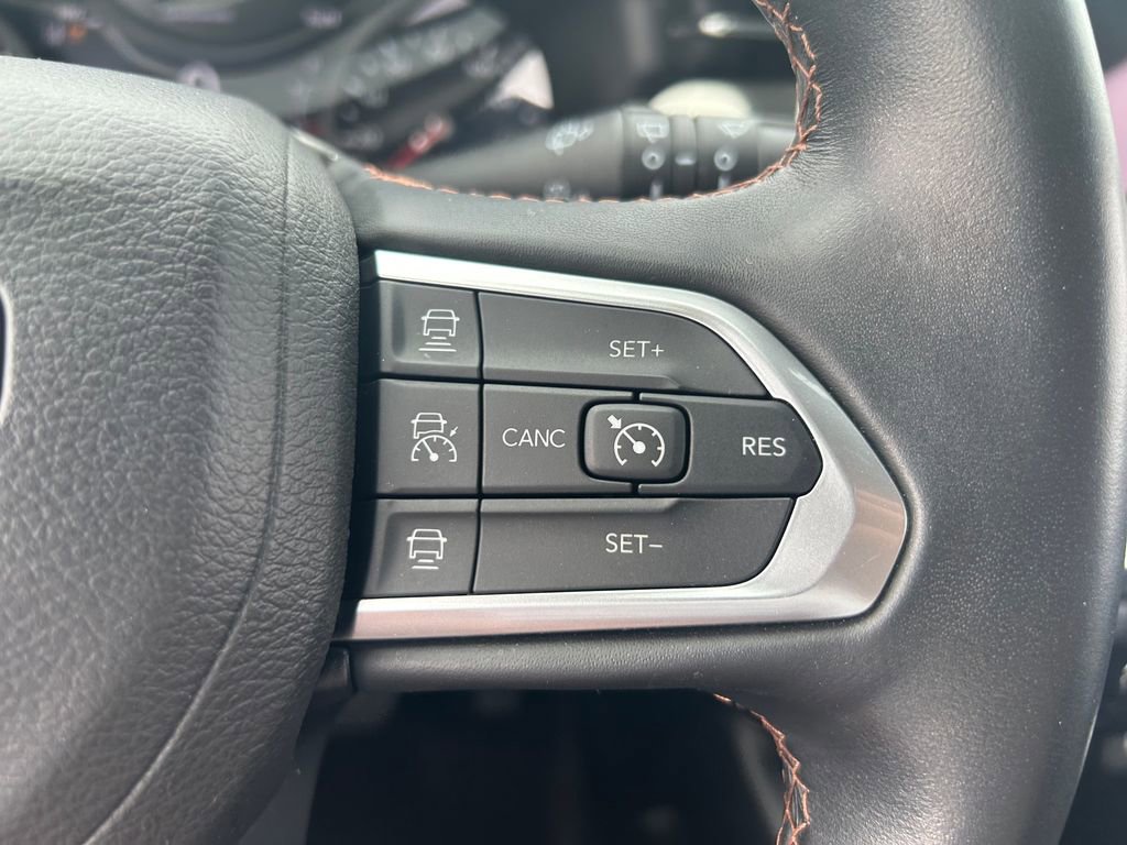 Certified 2022 Jeep Compass Limited AWD/4WD image 17