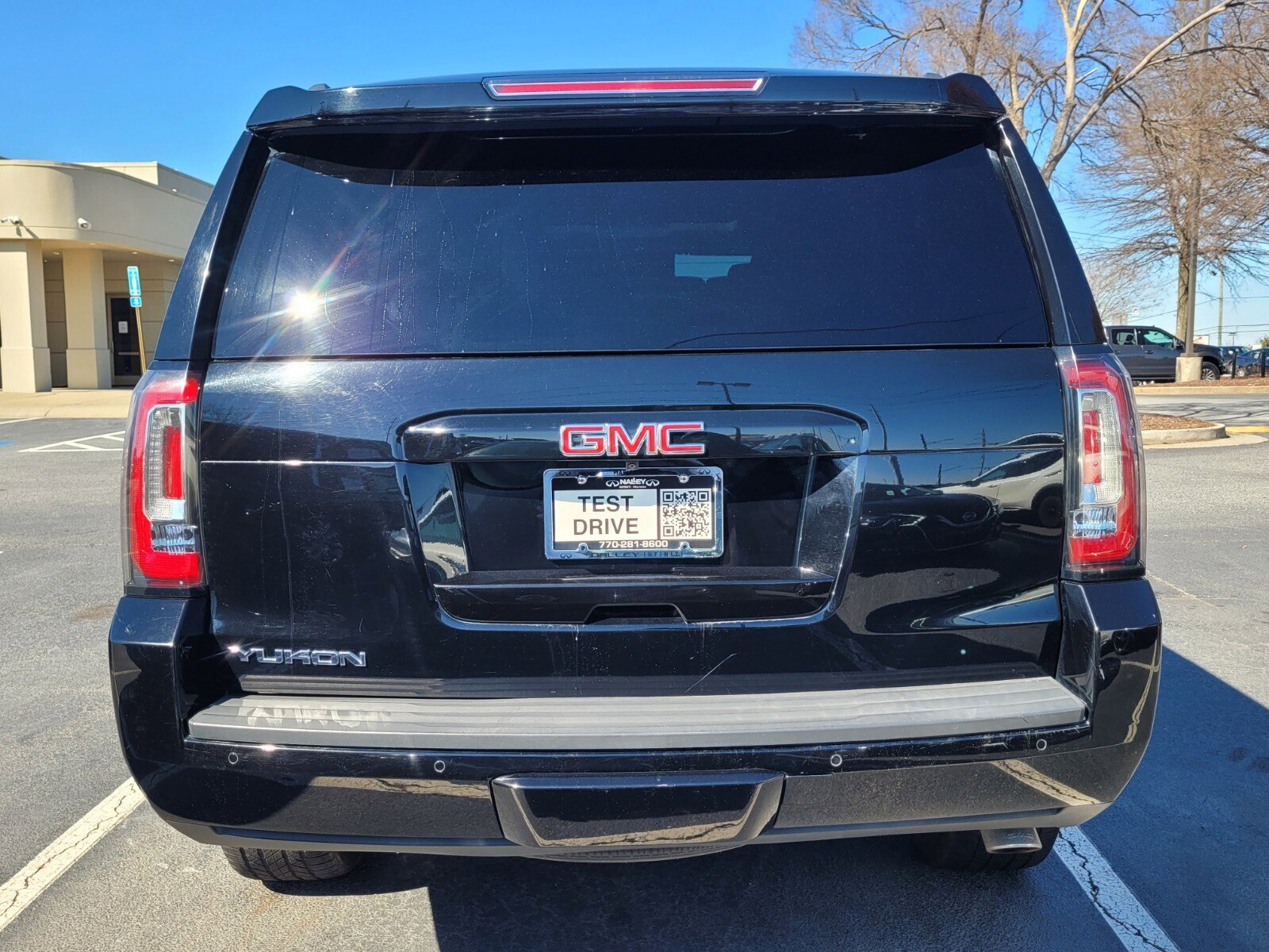 Used 2020 GMC Yukon SLT w/ Premium Edition image 7