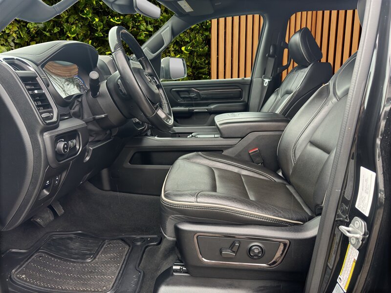Used 2022 RAM 1500 Limited w/ Body-Colour Bumper Group AWD/4WD image 7