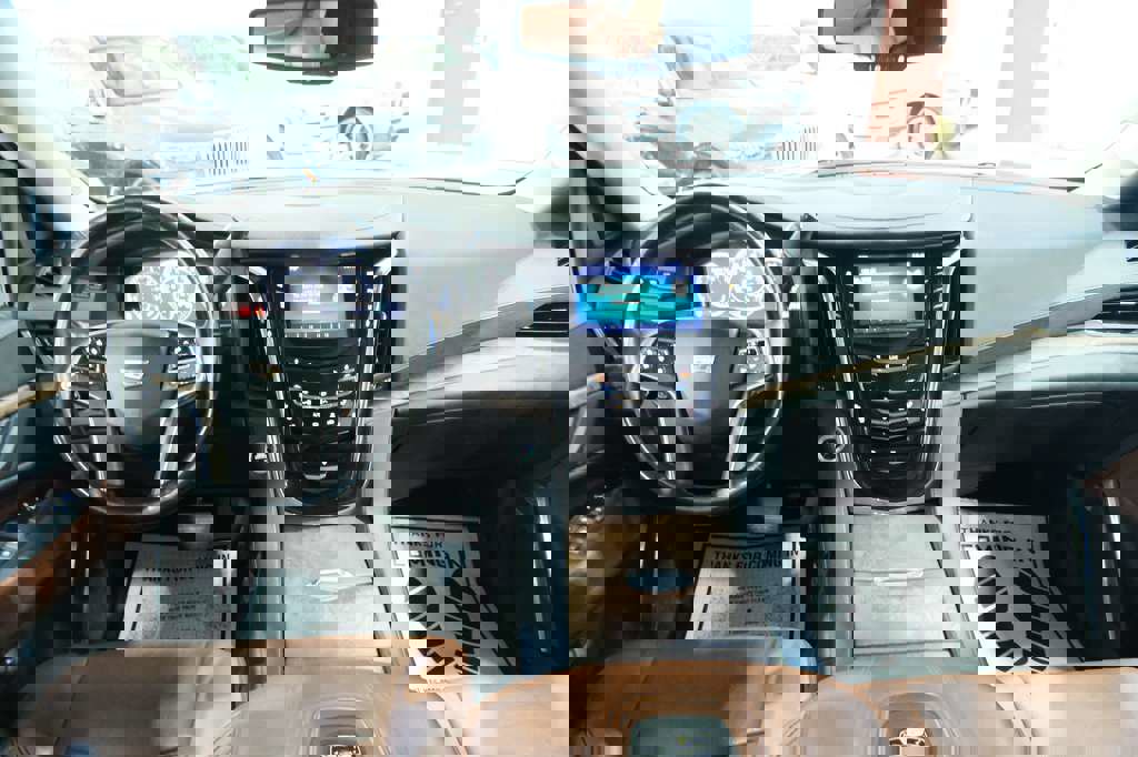 Used 2015 Cadillac Escalade ESV Premium image 29