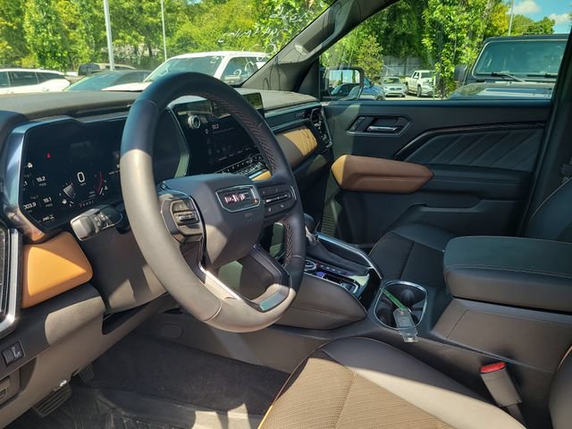 Used 2026 GMC Canyon AT4 w/ Technology Plus Package AWD/4WD image 10