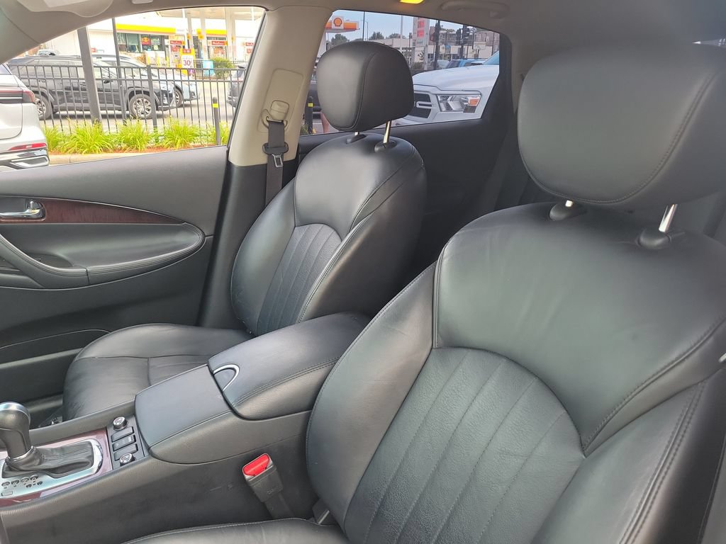 Used 2016 INFINITI QX50 AWD w/ Premium Plus Package image 17