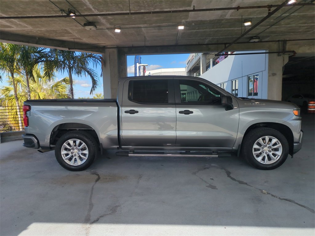 Used 2020 Chevrolet Silverado 1500 Custom w/ Custom Convenience Package image 4