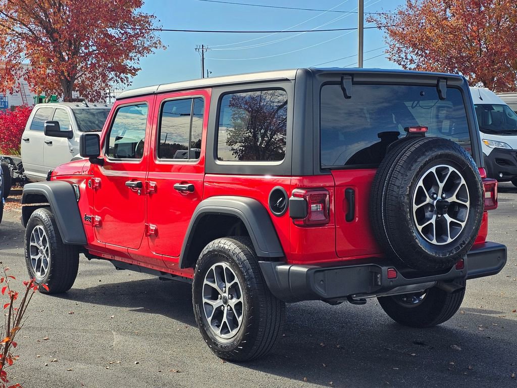 Used 2024 Jeep Wrangler Sport S image 8