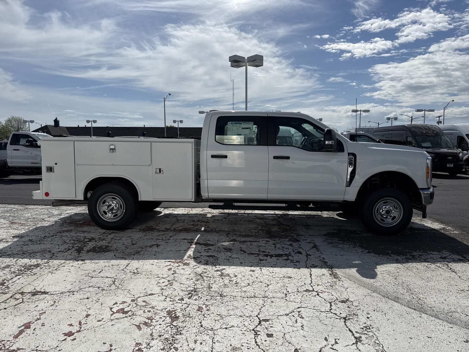 New 2026 Ford F250 XL w/ XL Chrome Package AWD/4WD image 2
