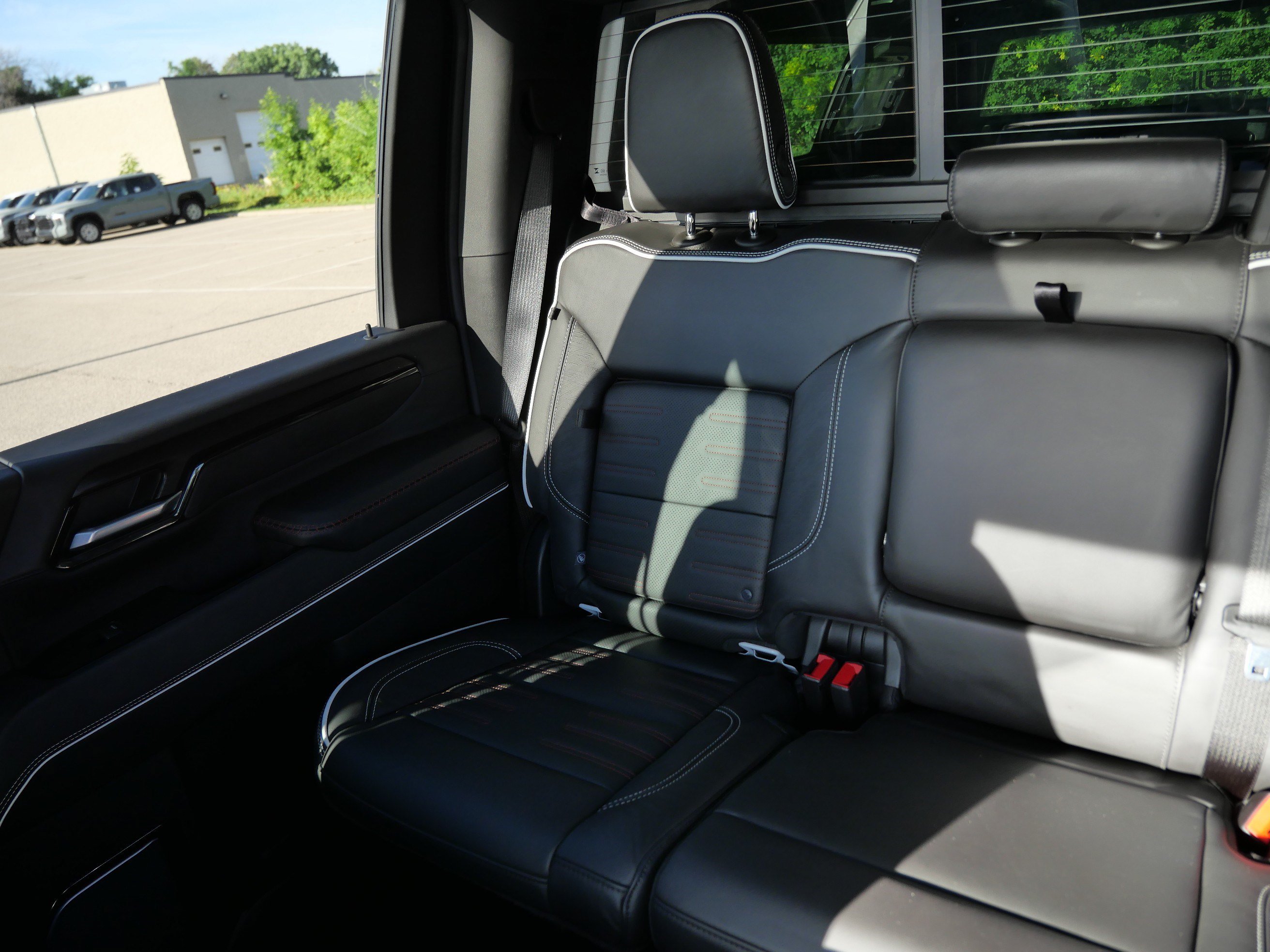 Used 2026 GMC Sierra 2500 AT4X AWD/4WD image 12