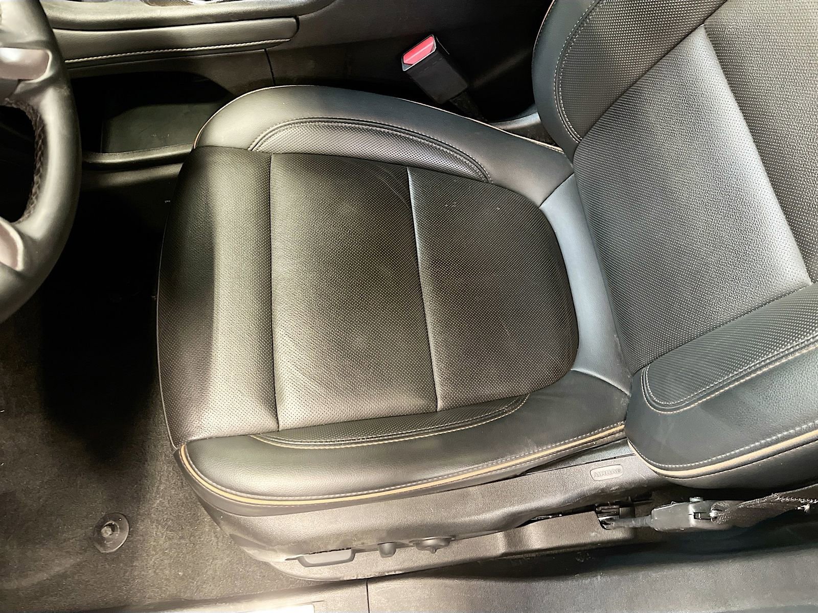 Used 2023 GMC Acadia AT4 w/ Preferred Package image 20