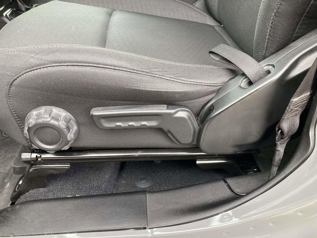 Used 2023 Jeep Wrangler Unlimited Sport image 20