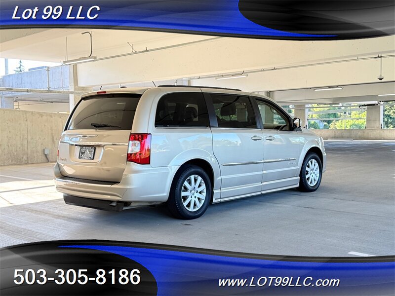 Used 2013 Chrysler Town & Country Touring FWD image 14