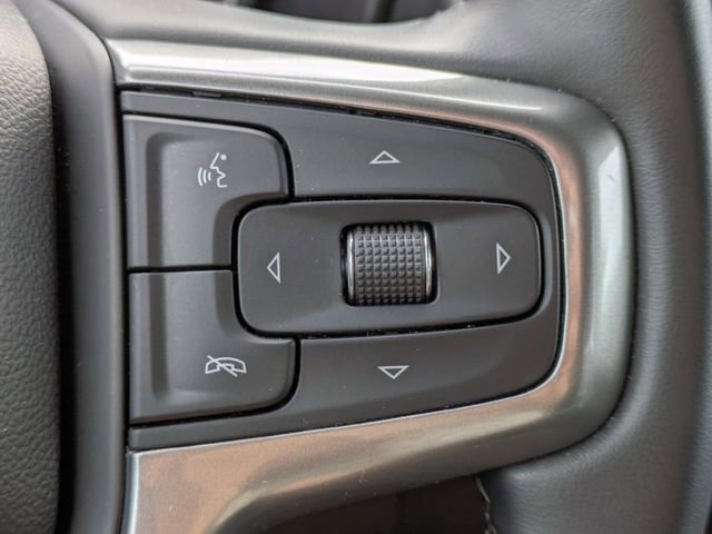Used 2024 Chevrolet Suburban LT image 31