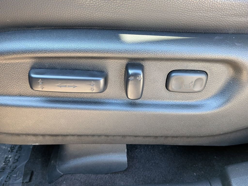 Used 2025 Honda Ridgeline RTL image 13