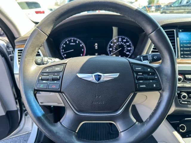 Used 2016 Hyundai Genesis 3.8 w/ Option Group 04 image 15