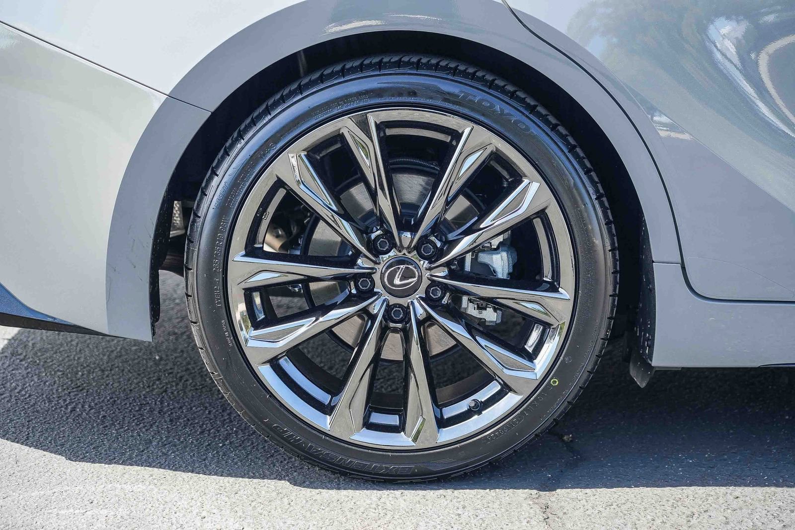 Used 2025 Lexus IS 350 F Sport RWD image 13