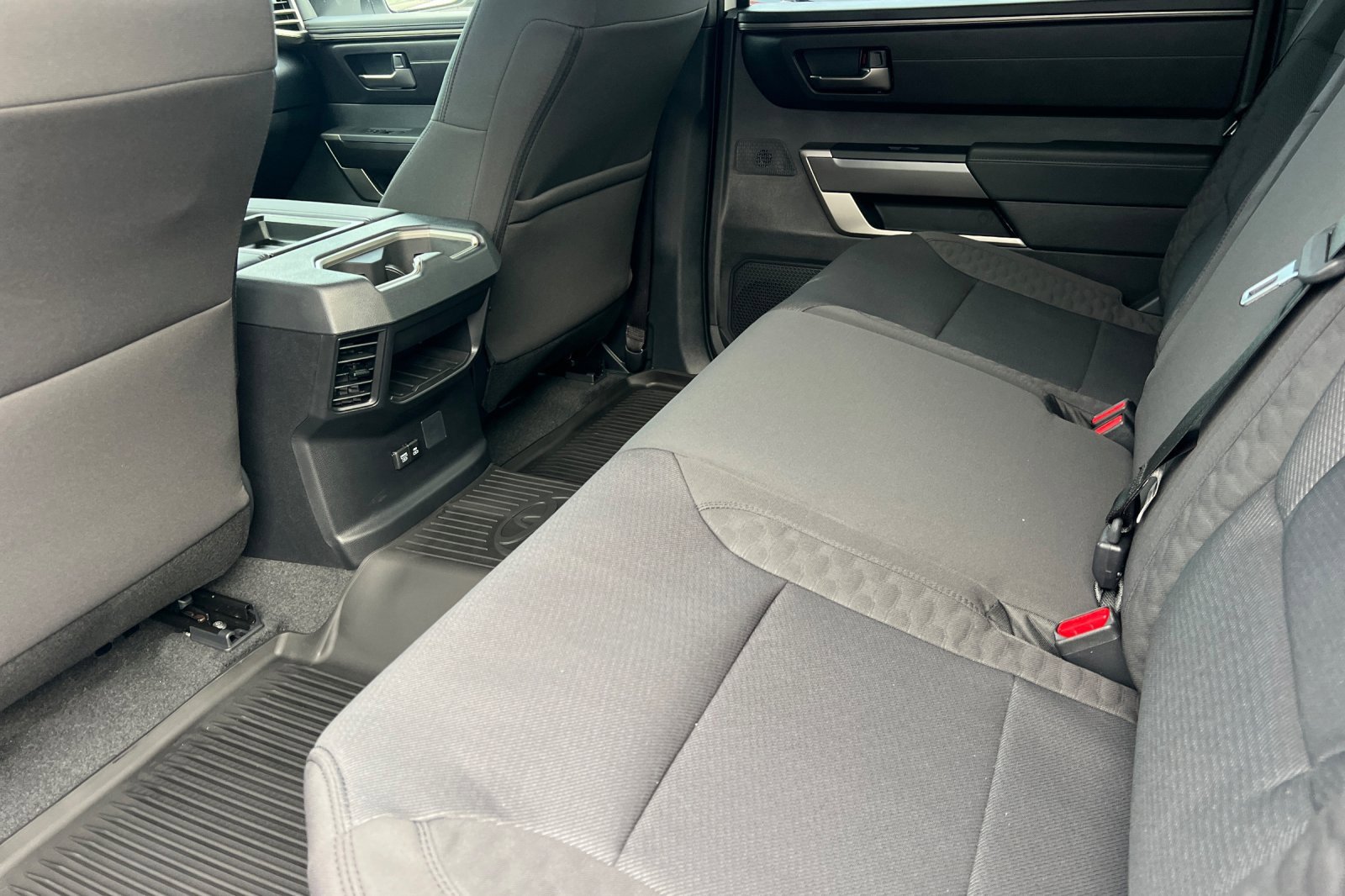 New 2026 Toyota Tundra SR5 image 9