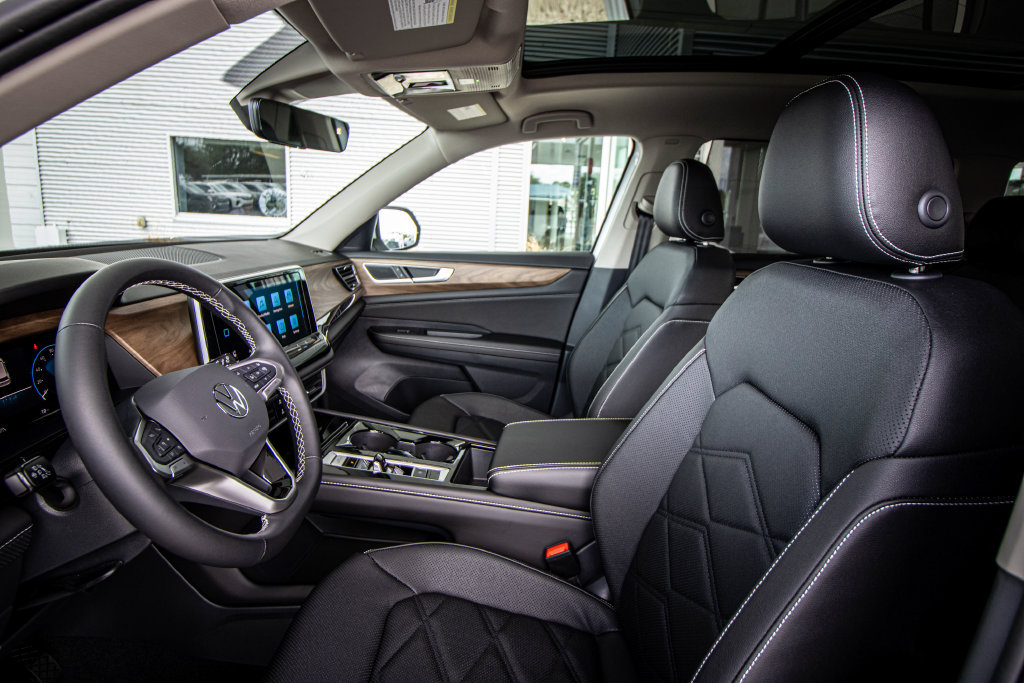 New 2026 Volkswagen Atlas SE FWD image 26