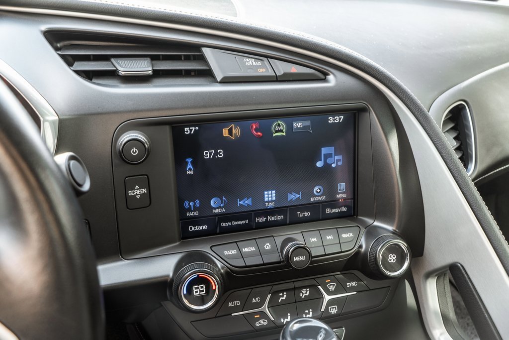 Used 2018 Chevrolet Corvette Stingray Coupe w/ Battery Protection Package image 18