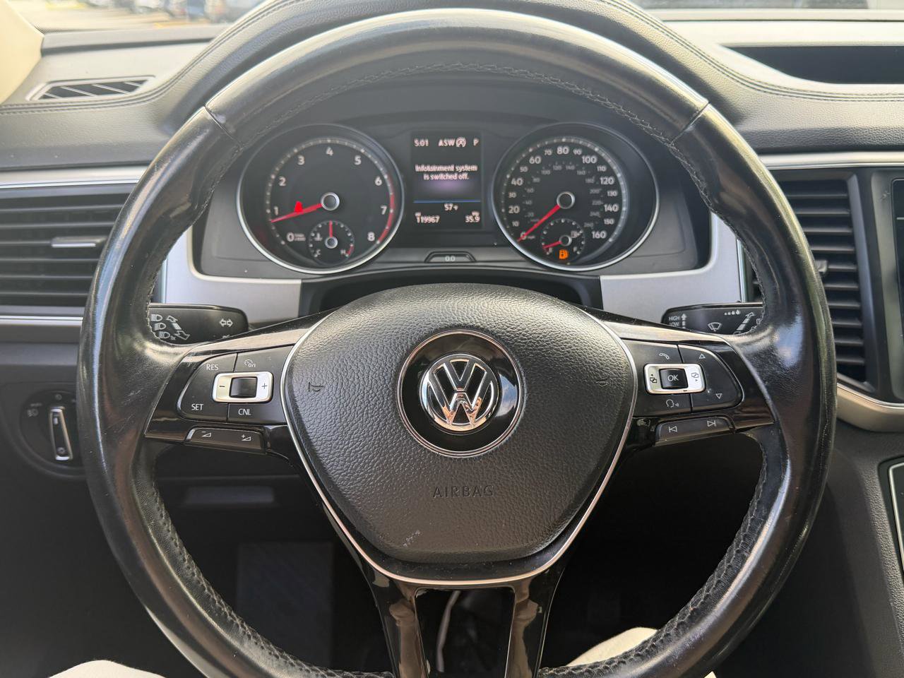 Used 2018 Volkswagen Atlas SE FWD image 17