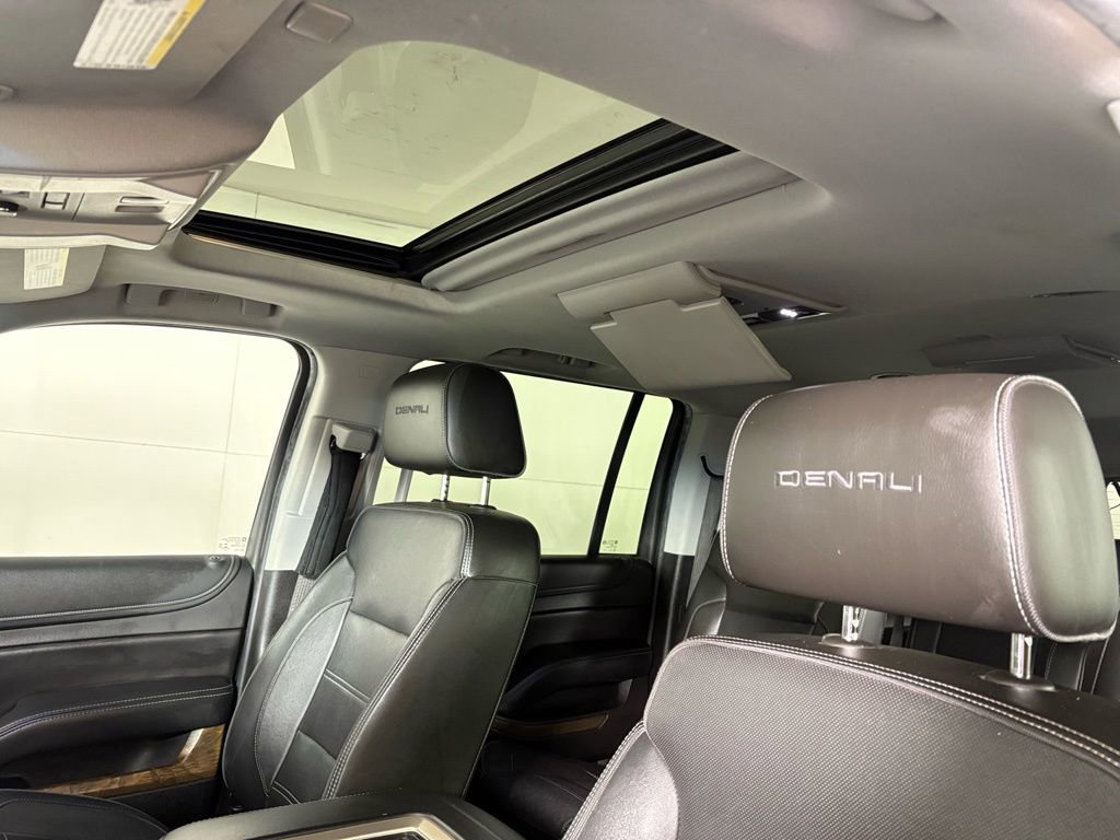 Used 2018 GMC Yukon XL Denali w/ Denali Ultimate Package image 19