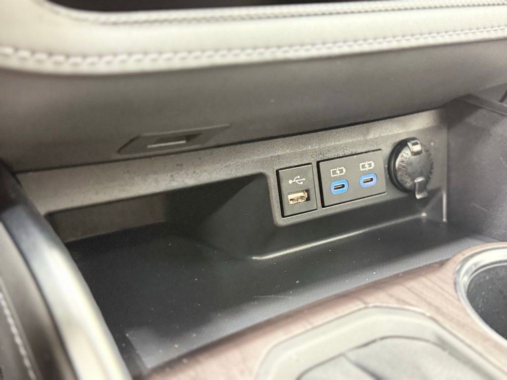 Used 2022 Toyota Highlander Limited image 26