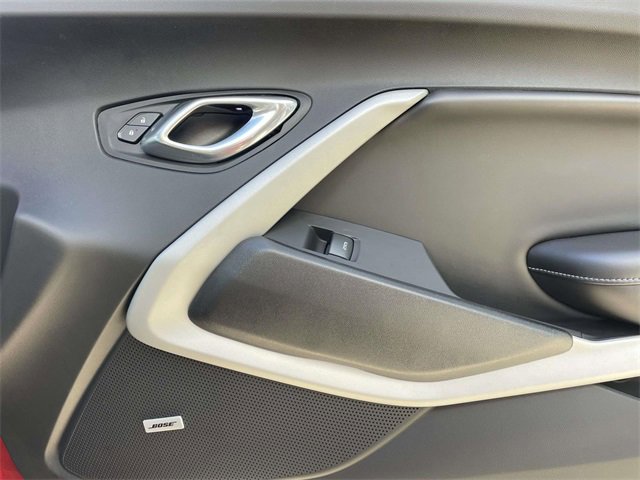 Used 2018 Chevrolet Camaro LT w/ Technology Package image 11