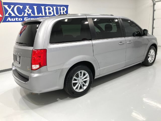 Used 2018 Dodge Grand Caravan SXT FWD image 28