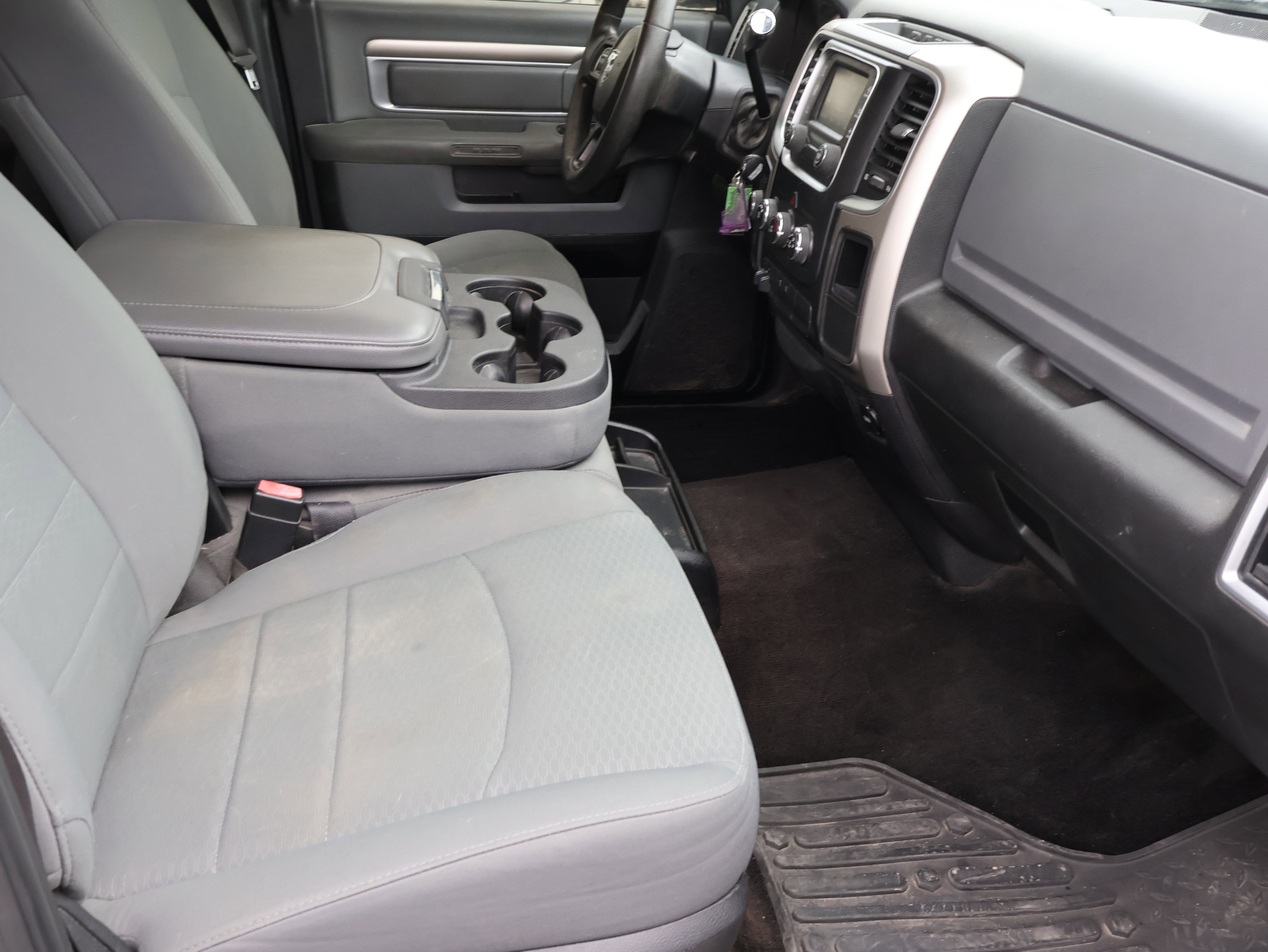 Used 2016 RAM 2500 SLT image 12