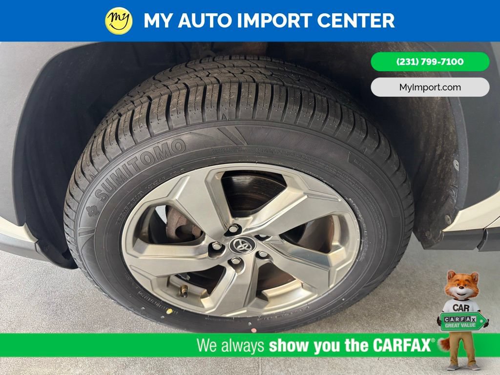 Used 2019 Toyota RAV4 Limited AWD/4WD image 9