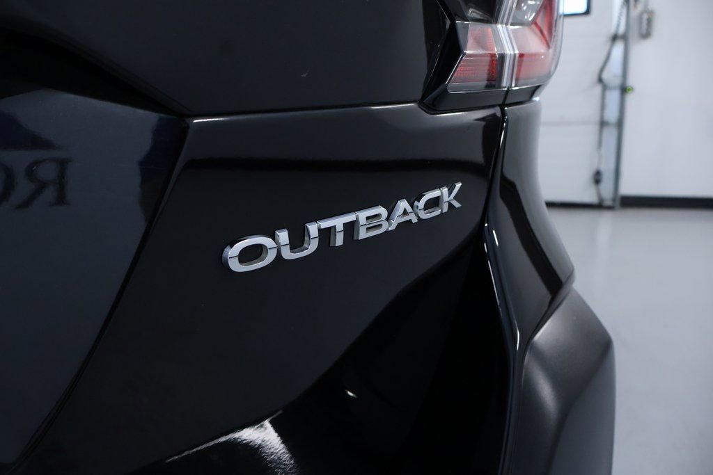 Used 2024 Subaru Outback Premium image 11