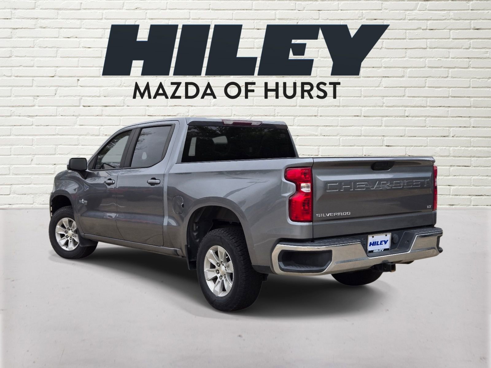 Used 2020 Chevrolet Silverado 1500 LT w/ Texas Edition image 4