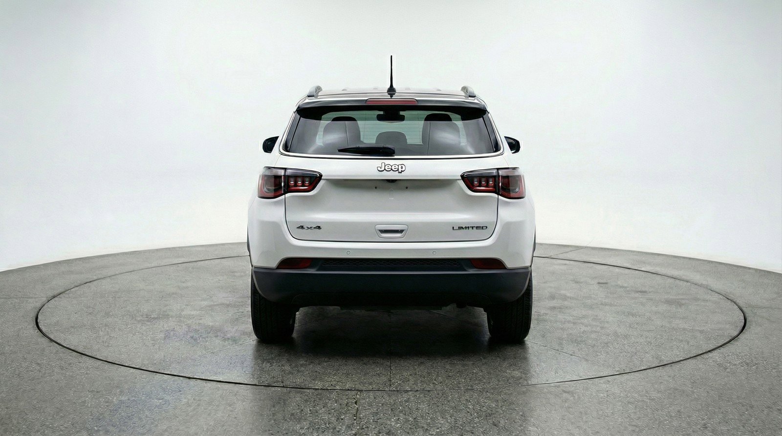 Used 2025 Jeep Compass Limited AWD/4WD image 7