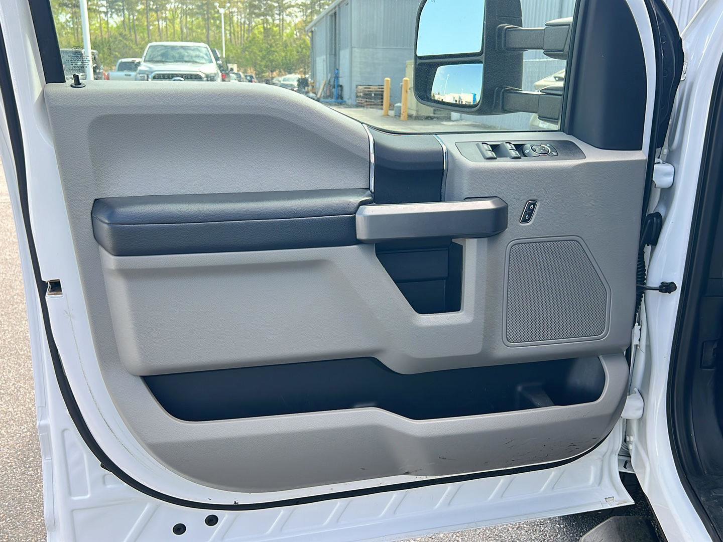Used 2021 Ford F350 XLT image 16