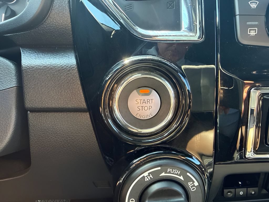 Used 2024 Nissan Titan Platinum Reserve w/ Moonroof Package AWD/4WD image 13