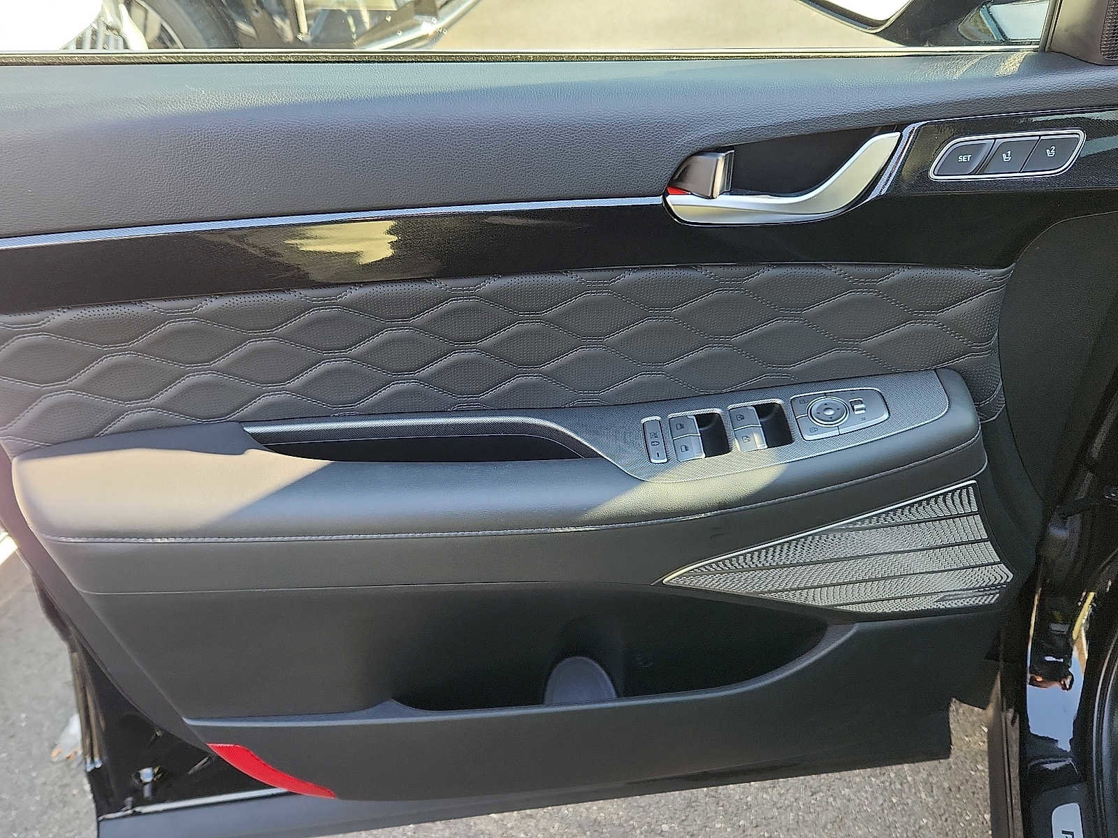 Used 2022 Hyundai Palisade Calligraphy image 12