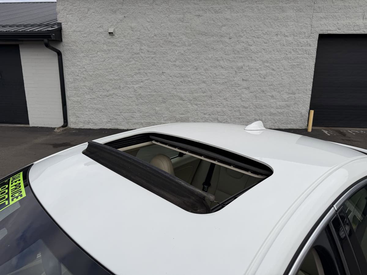 Used 2014 Volvo S60 T5 image 9