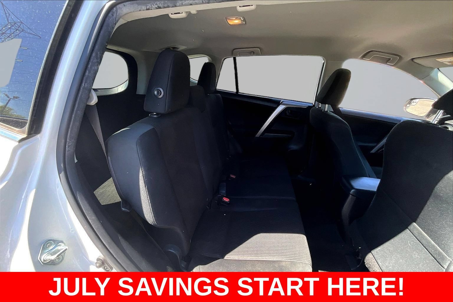 Used 2018 Toyota RAV4 LE w/ All Weather Liner Package AWD/4WD image 33