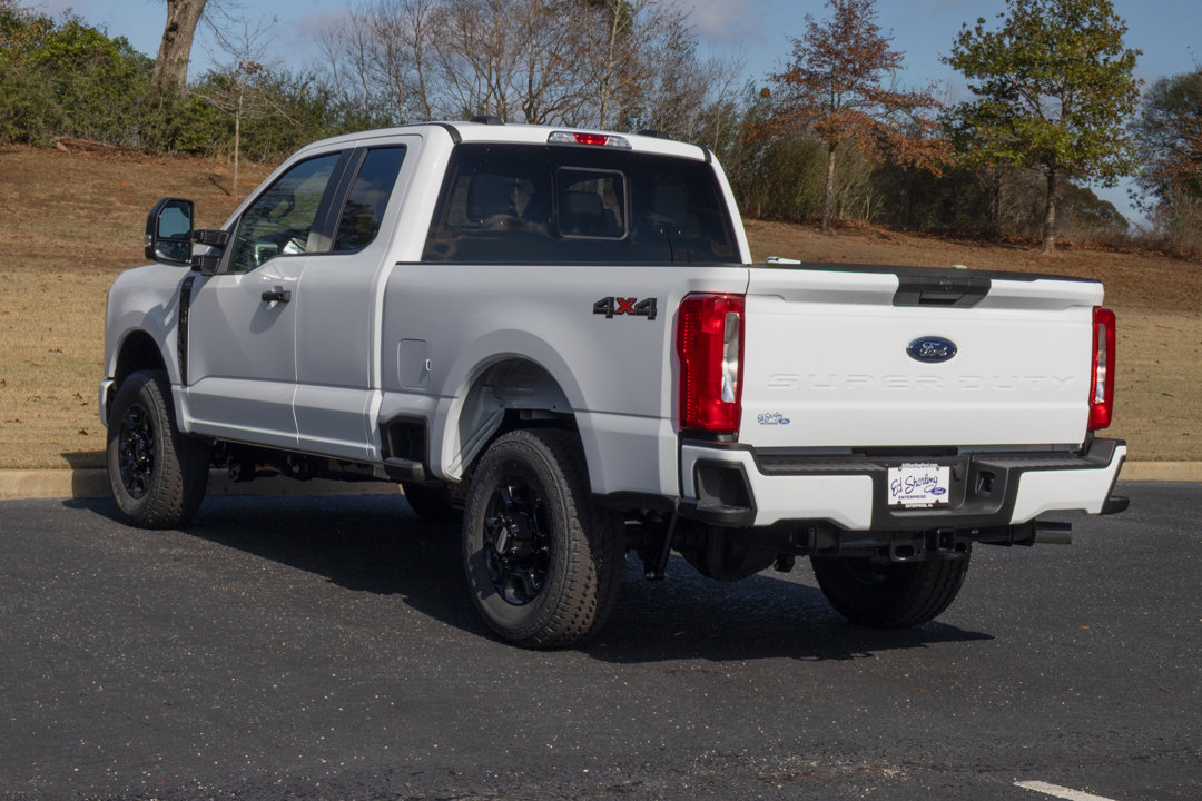 New 2026 Ford F350 XL w/ STX Appearance Package AWD/4WD image 4