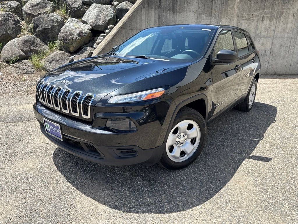 Used 2015 Jeep Cherokee Sport FWD image 1