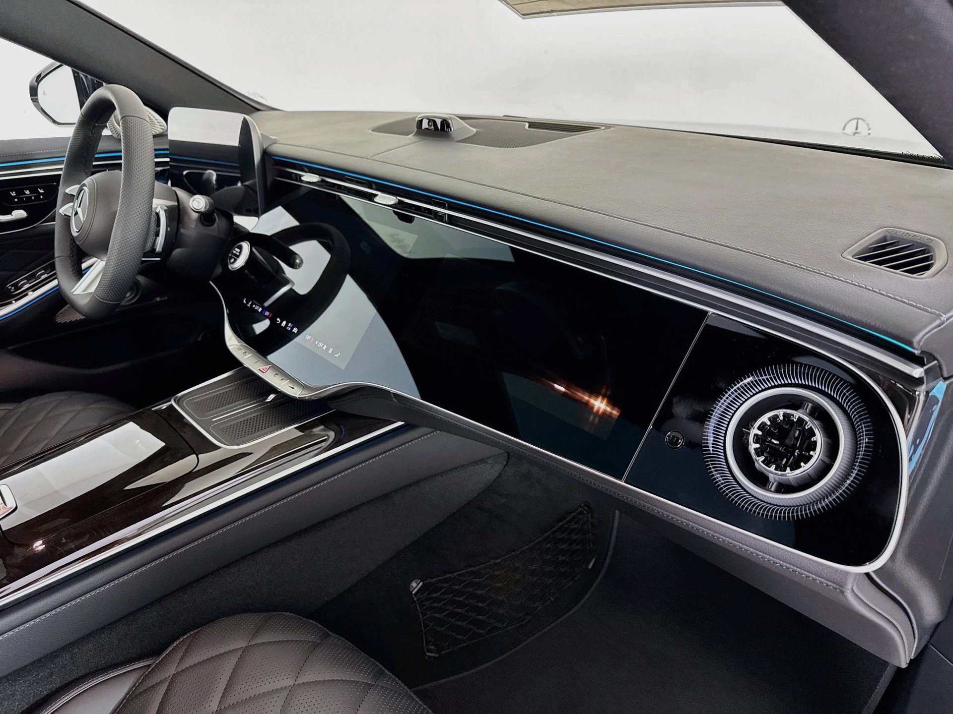 New 2027 Mercedes-Benz S 580 4MATIC Sedan image 32