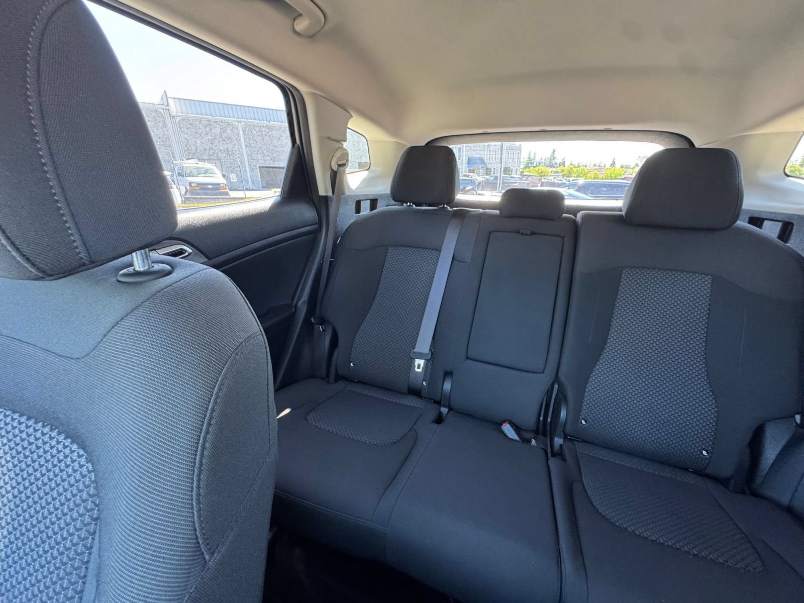 Used 2025 Kia Sportage LX AWD/4WD image 38