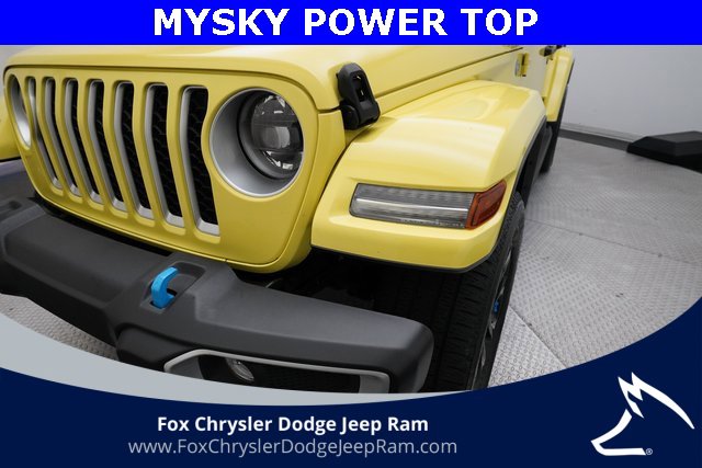 Used 2023 Jeep Wrangler Unlimited Sahara w/ Cold Weather Group image 22