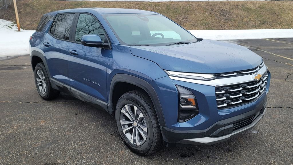 New 2026 Chevrolet Equinox LT w/ Convenience Package II image 2