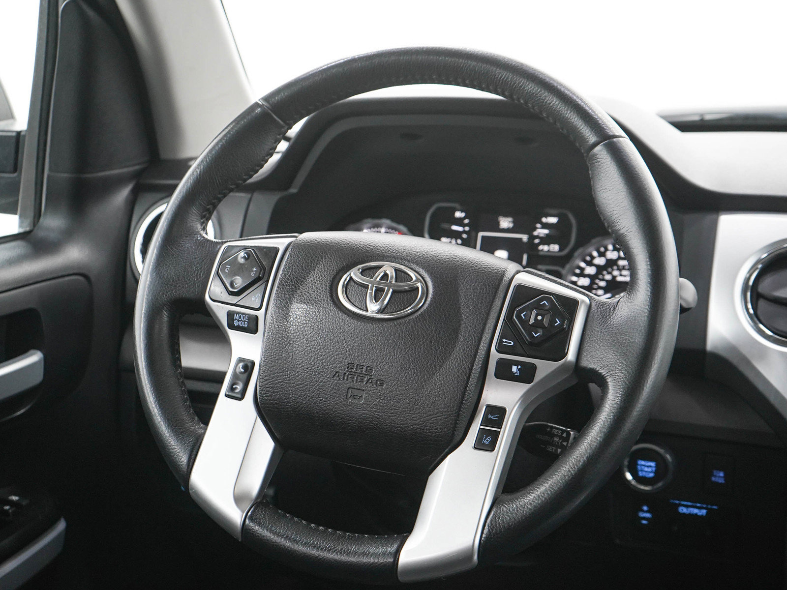 Used 2021 Toyota Tundra SR5 AWD/4WD image 17