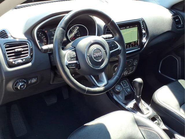 Used 2018 Jeep Compass Limited w/ Navigation Group AWD/4WD image 18