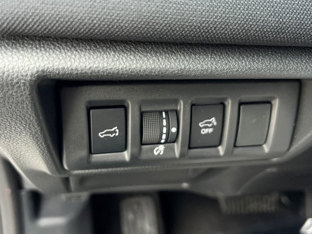 New 2025 Subaru Outback Premium image 30