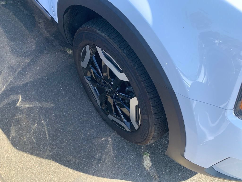 Certified 2024 Kia Telluride S w/ S Sunroof Package FWD image 5