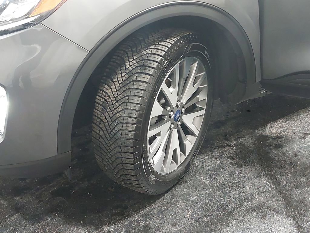 Used 2022 Ford Escape Titanium w/ Class II Trailer Tow Package image 34