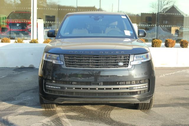New 2026 Land Rover Range Rover Long Wheelbase SE image 8