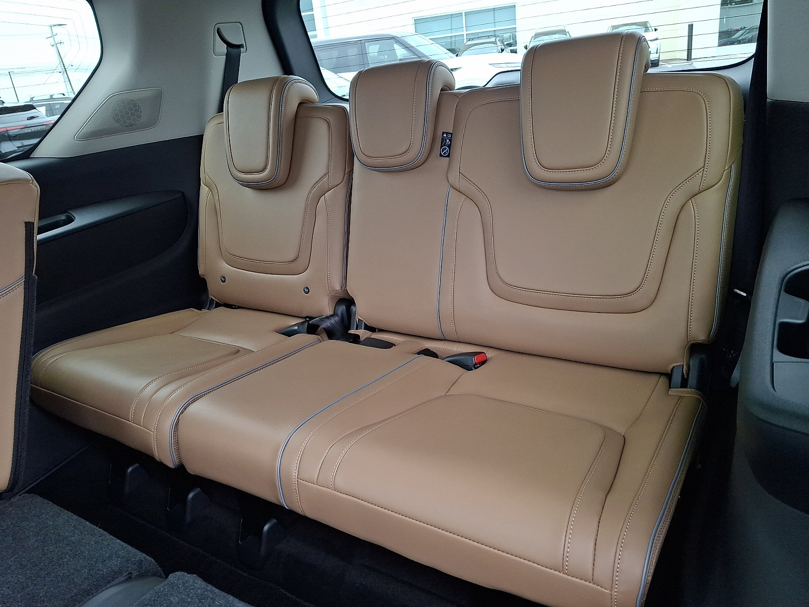 Certified 2025 INFINITI QX80 Luxe AWD/4WD image 14