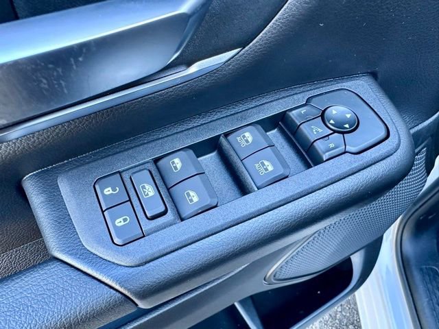 New 2026 RAM 1500 4x4 Crew Cab image 15