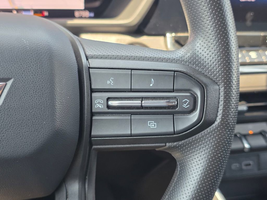 Used 2026 Chevrolet Colorado Trail Boss AWD/4WD image 32